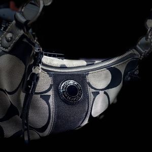 Small Coach hand bag
